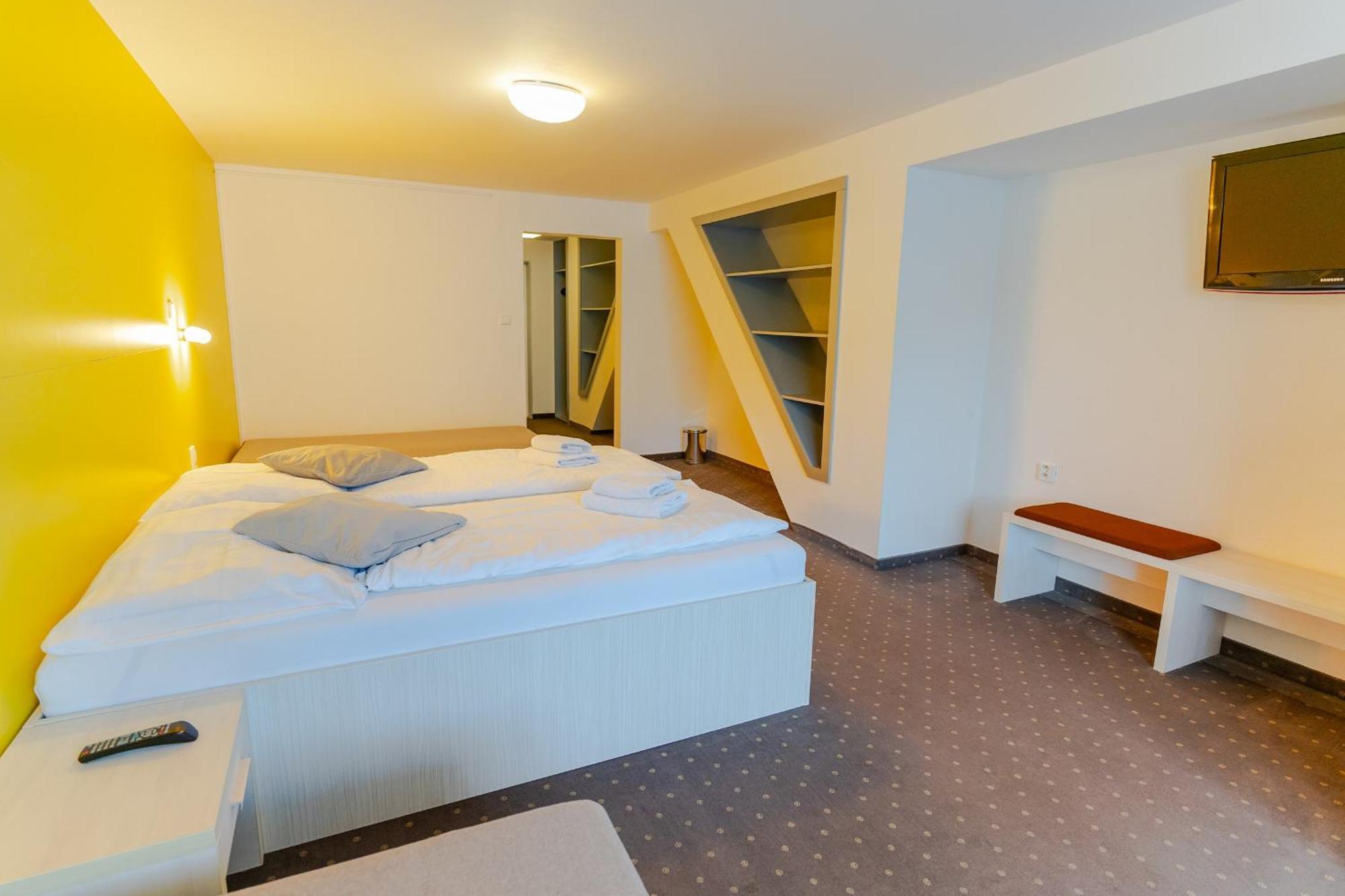 Hotel Ostredok Demanovska Dolina Εξωτερικό φωτογραφία